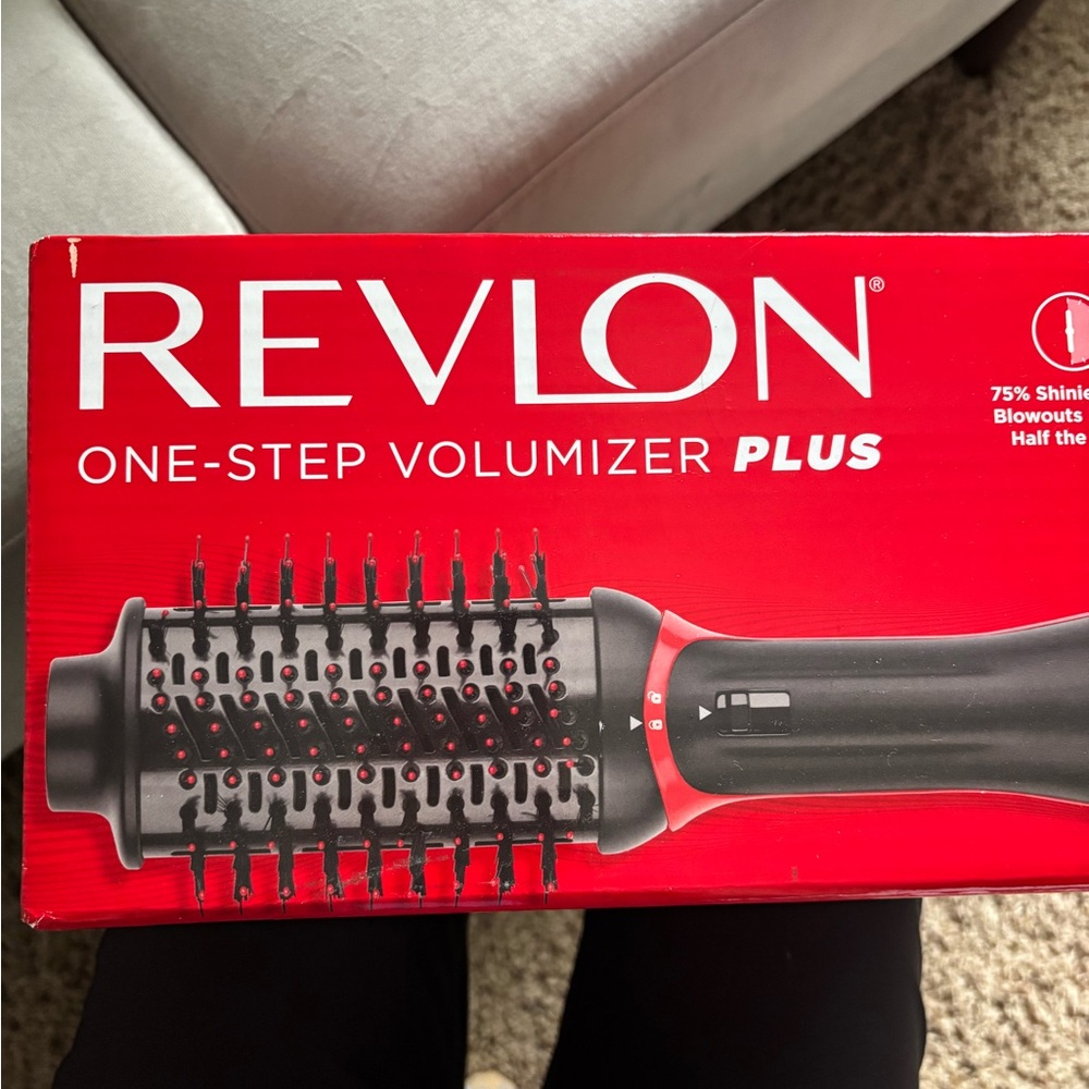 Revlon One-Step Volumizer Plus in Black and Red